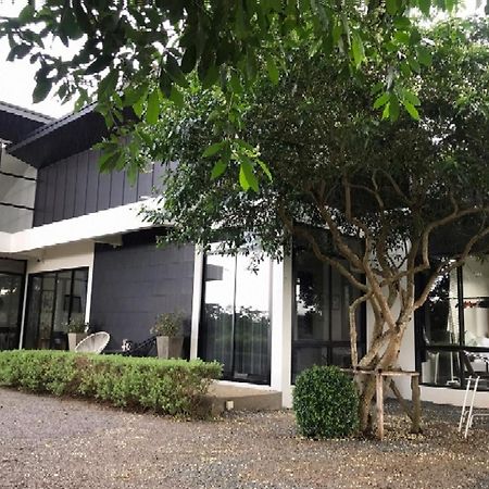 The Oak'S Appartement Chiang Rai Buitenkant foto